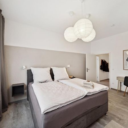 Apartamento Ruhige Lage, Gute Anbindung, Frisch Renoviert Fellbach Exterior foto
